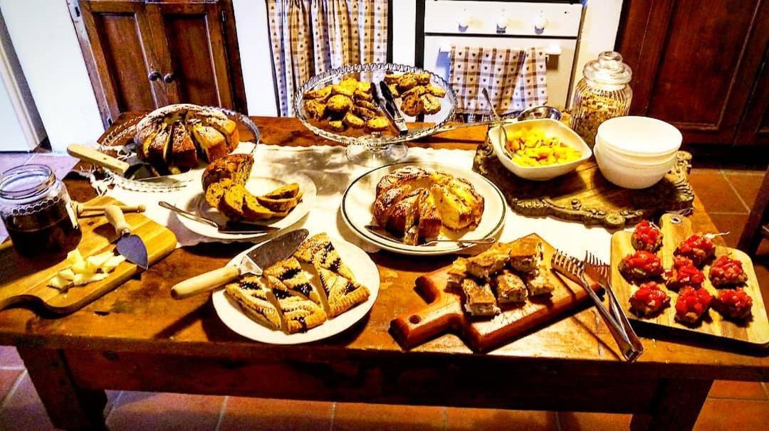 Dulcis In Borgo Bed & Breakfast Santa Lucia  ภายนอก รูปภาพ